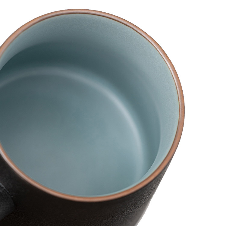 The “Distant Mountains” Gift Mug Set photo
